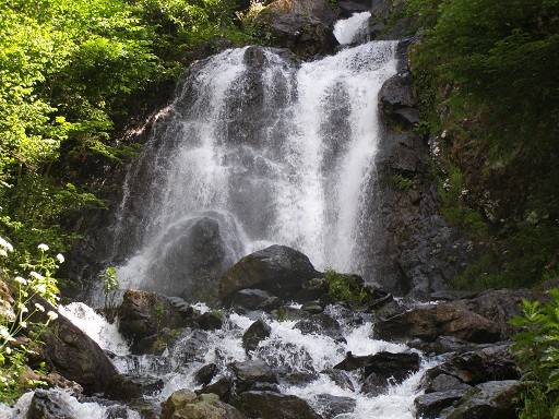 Молочный водопад